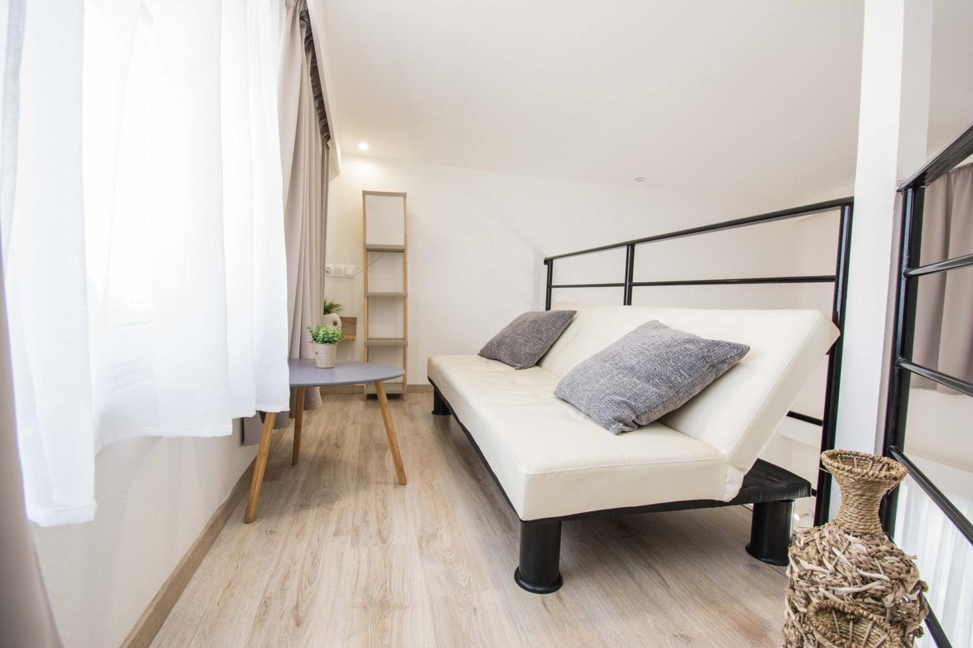 Michalianna Suites "By Checkin" Гуве Экстерьер фото